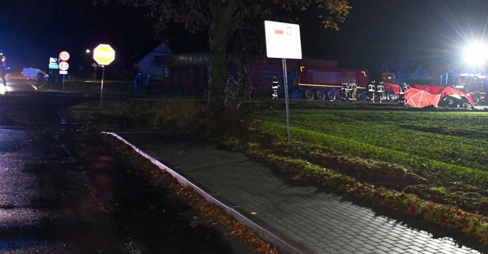 zdjęcie: Śmiertelny wypadek na DK62 w Broniewku. Jedna osoba nie żyje / fot. KPP w Radziejowie