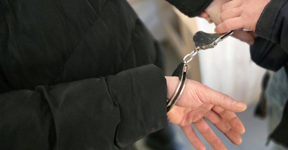 zdjęcie: Dozór policyjny dla mężczyzny po pobiciu żony / fot. KMP w Jastrzębiu Zdroju