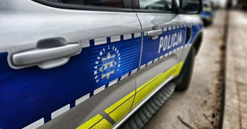 zdjęcie: Poszukiwany zatrzymany podczas kradzieży alkoholu w sklepie / fot. KPP Grajewo