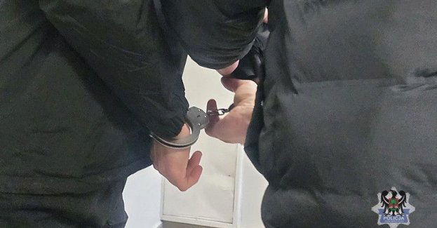 Odbierak zatrzymany po oszustwie na wnuczka w Ostrowie