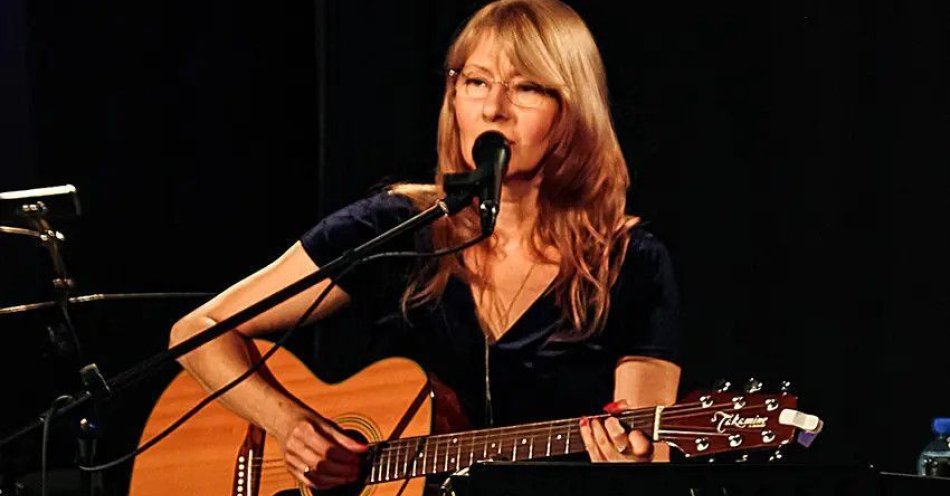 zdjęcie: Joanna Mioduchowska w Tawernie Keja / kupbilecik24.pl / Joanna Mioduchowska w Tawernie Keja