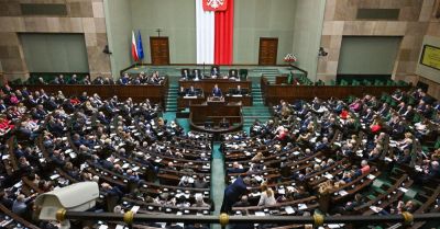 Sejm uchwalił ustawę likwidującą 1 października Centralne Biuro Antykorupcyjne