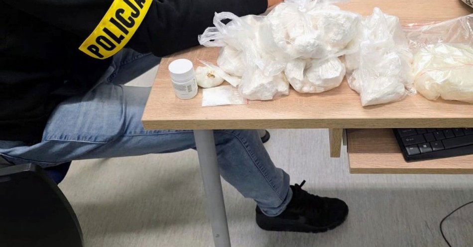 zdjęcie: Policja zatrzymała 39 latka z ponad 2 kg narkotyków / fot. KPP w Wałczu 1