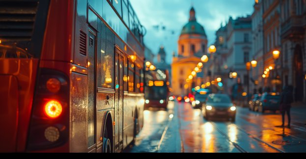 Specjalne linia autobusowe i tramwajowe w weekend przed świętem Wszystkich Świętych
