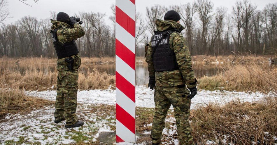 zdjęcie: 10 osób próbowało we wtorek nielegalnie dostać się z Białorusi do Polski / fot. PAP