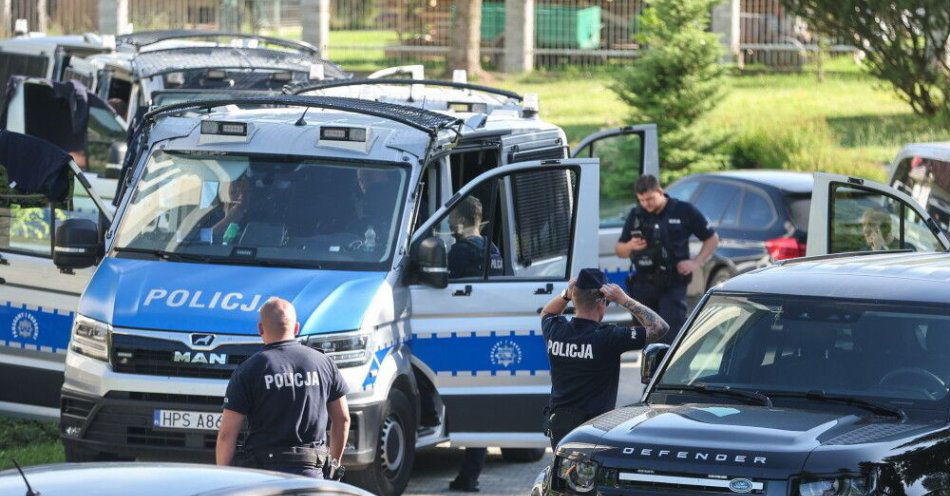 zdjęcie: Komendant Wojewódzki Policji w Krakowie wyznaczył 50 tys. zł nagrody za pomoc w ujęciu Tadeusza Dudy / fot. PAP