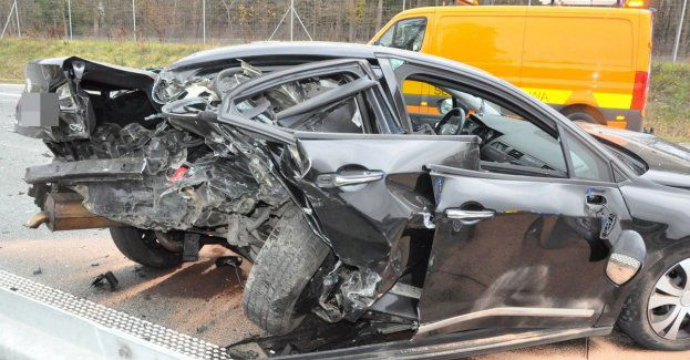 Zderzenie 3 osobówek na " ósemce"