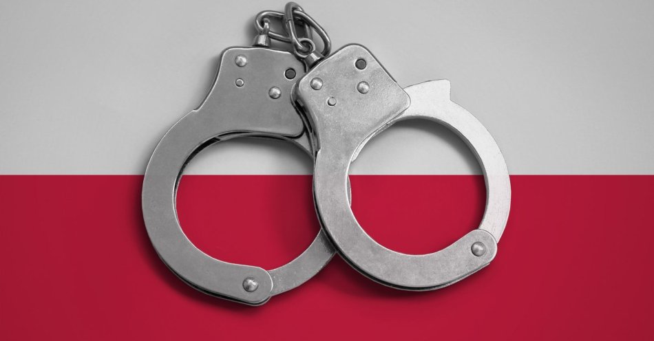 zdjęcie: Sekcja zwłok we wtorek, podejrzany 17-latek nie zgodził się na ekstradycję / v14191098