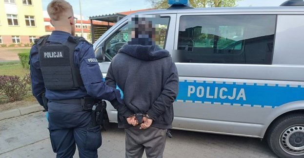 Policjanci zatrzymali włamywacza i odzyskali skradzionego laptopa