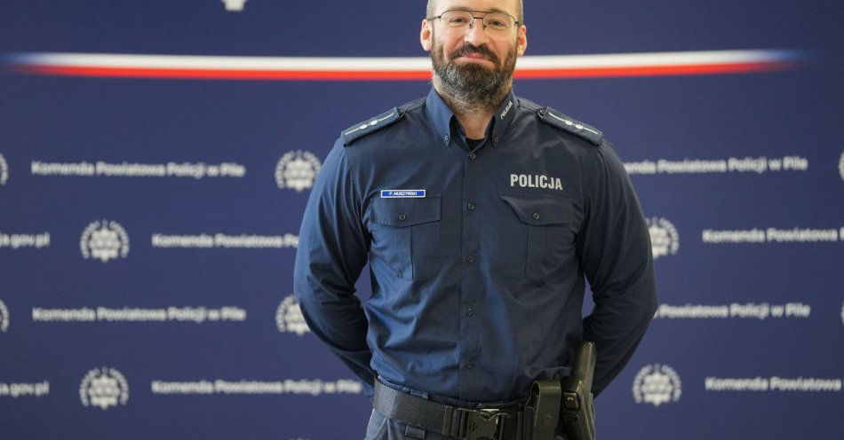zdjęcie: Piotr Muszyński nowym kierownikiem posterunku policji w Ujściu / fot. KPP Piła