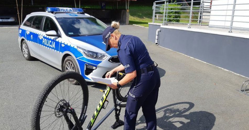 zdjęcie: Oznakuj swój rower w trakcie akcji „Pokuta” oraz podczas Powiatowego  Dnia Bezpieczeństwa. Zabezpiecz go przed kradzieżą / fot. KMP w Jeleniej Górze