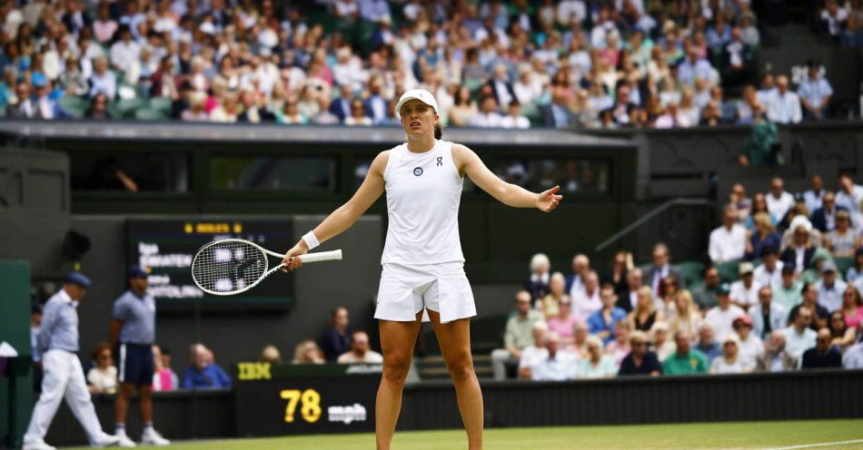 zdjęcie: Wimbledon - Świątek przegrała w ćwierćfinale ze Switoliną / fot. PAP