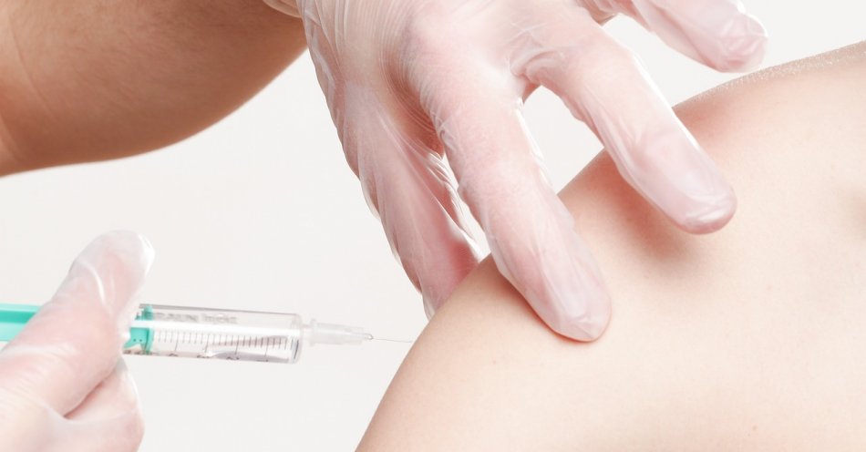 zdjęcie: Bezpłatne szczepienia p/HPV – szczepienie, które chroni przed rakiem / pixabay/2722937