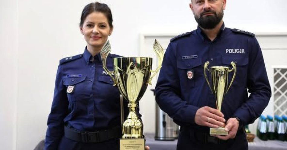 zdjęcie: Magdalena Dopierała najlepszą kierowniczką rewiru dzielnicowych / fot. KPP Rawicz