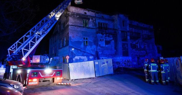 Kraków: nie ma osób rannych po zawaleniu dachu w opuszczonej kamienicy