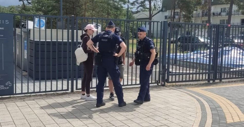 zdjęcie: Policjanci czuwają nad bezpieczeństwem w nadmorskich miejscowościach powiatu koszalińskiego / fot. KMP w Koszalinie
