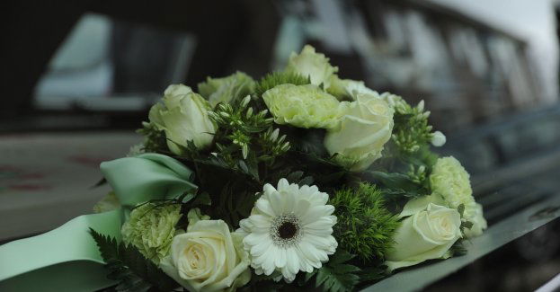 Poeta Leszek Długosz spocznie na cmentarzu Rakowickim w środę