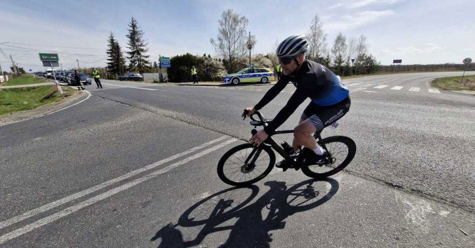 zdjęcie: ŻTC Bike Race 2026 przyciągnął 250 kolarzy do Grójca / fot. KPP w Grójcu