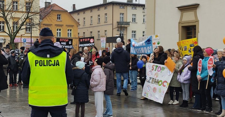 zdjęcie: NIE! dla każdego rodzaju przemocy / fot. KPP Rawicz