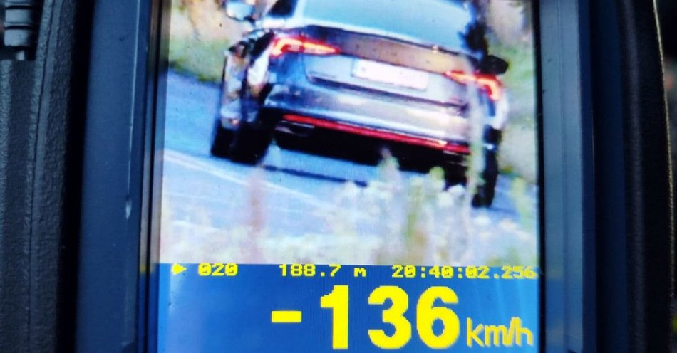 zdjęcie: 136 km/h w terenie zabudowanym. Kolejni zatrzymani przez grupę SPEED / fot. KPP w Mławie
