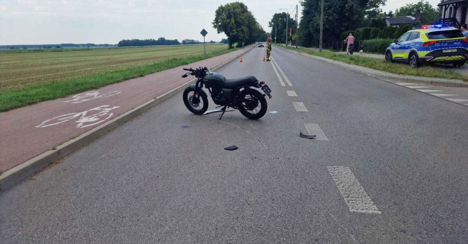 zdjęcie: Kolizja dwóch motocyklistów na skrzyżowaniu / fot. KPP w Makowie Mazowieckim