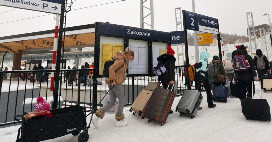 zdjęcie: W czasie ferii obiekty noclegowe pod Tatrami bez kompletu gości / fot. PAP