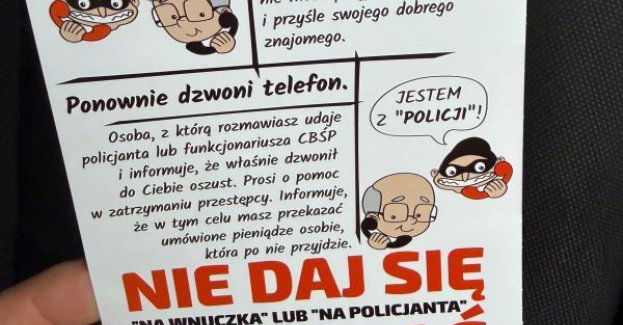 Policjantki w Gdyni ostrzegają seniorów przed oszustwami