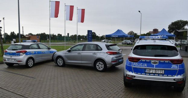 Nowy radiowóz do dyspozycji policjiantów z Grodkowa