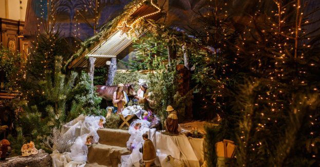 Piosenkarka Halina Frąckowiak gościem żywej szopki franciszkanów