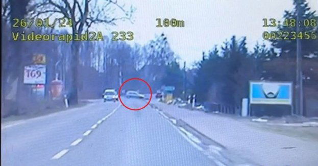 49-latek bez uprawnień i pod wpływem alkoholu wjechał w płot, wszystko to nagrał wideorejestrator kartuskiej grupy SPEED [VIDEO]