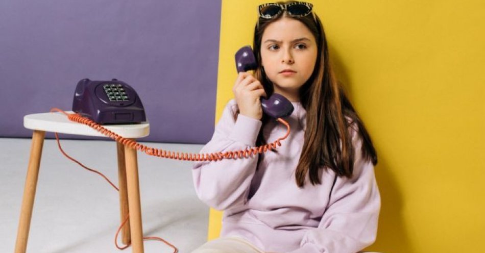 zdjęcie: Dziecięcy Telefon Zaufania Rzecznika Praw Dziecka / pexels/7330351