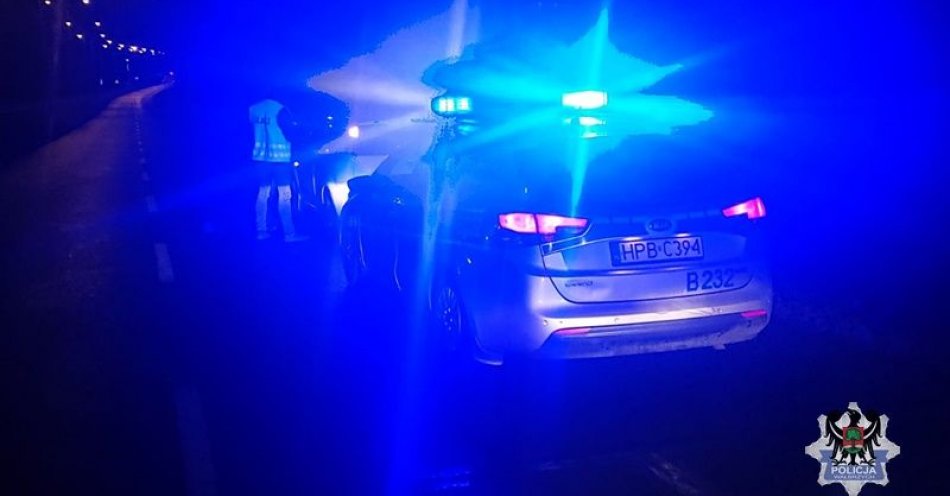 zdjęcie: W nocy wsiadł za kierownicę samochodu, pomimo iż miał ponad promil alkohol w organizmie / fot. KMP w Wałbrzychu