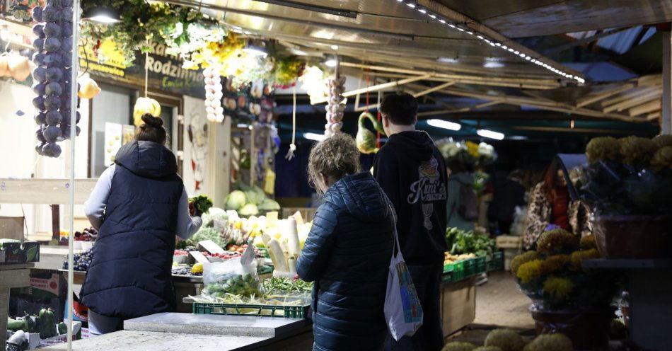 zdjęcie: 6 grudnia po zmroku odwiedź targowisko na placu Miarki - czeka bajkowy i świąteczny wieczór / fot. nadesłane