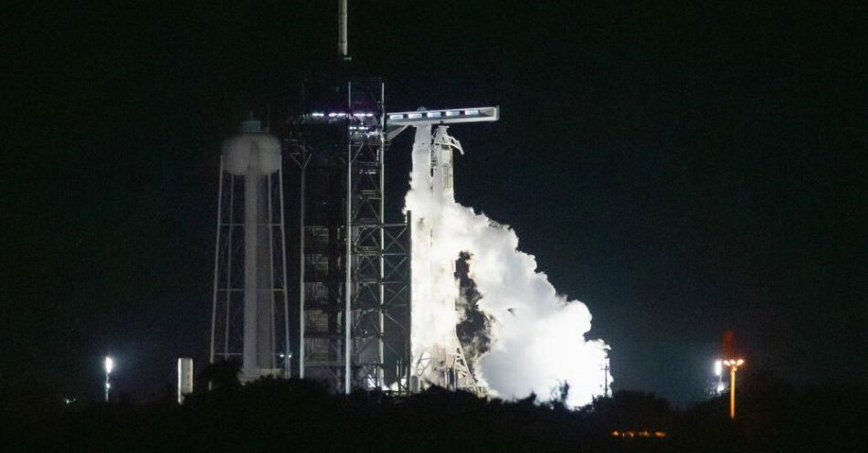 zdjęcie: Pierwszego pełnego dnia misji polski astronauta przygotowywał trzy eksperymenty / fot. PAP