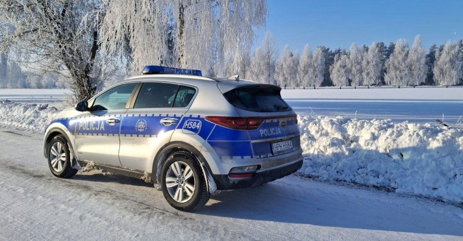 zdjęcie: Policja pomogła seniorce i dostarczyła obiad dla syna / fot. KPP w Mławie