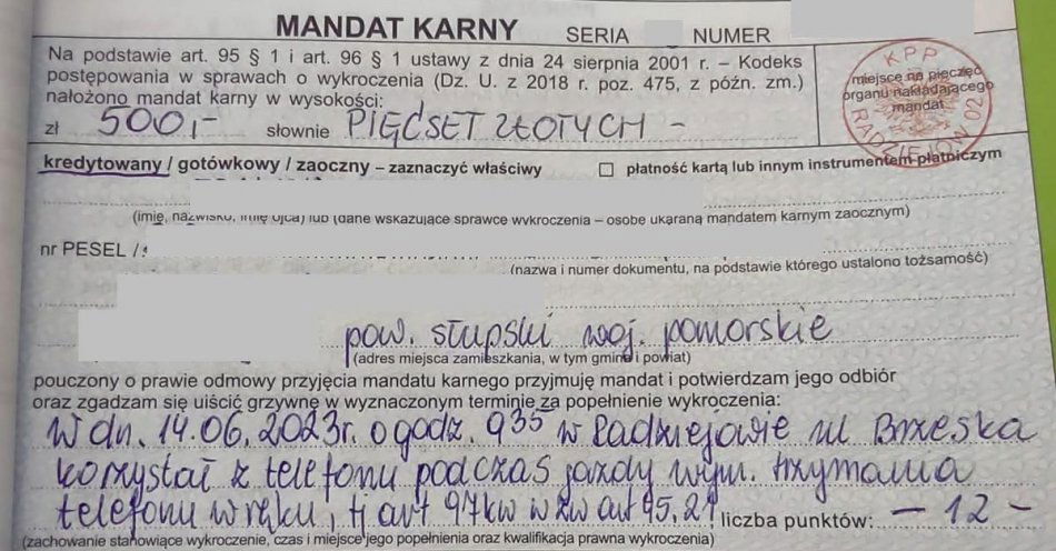 zdjęcie: Telefon + auto = niebezpieczeństwo na drodze i wysoka kara / fot. KPP w Radziejowie