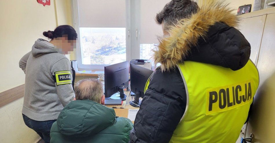 zdjęcie: Fałszywy elektryk zatrzymany / fot. KMP we Włocławku