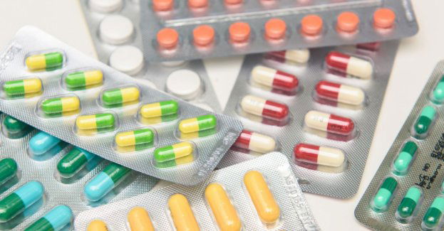 Siedem osób odpowie za fałszowanie recept i handel lekami opioidowymi