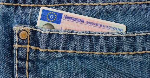 Bez prawa jazdy nie warto wsiadać ze kierownicę. Surowe konsekwencje!