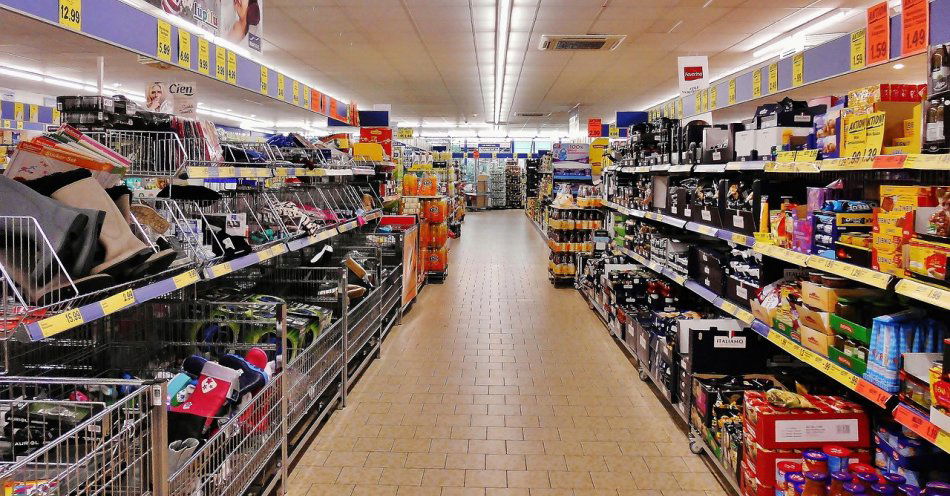zdjęcie: Poszła z dzieckiem do sklepu będąc pod działaniem alkoholu. Odpowie przed sądem / pixabay/507295