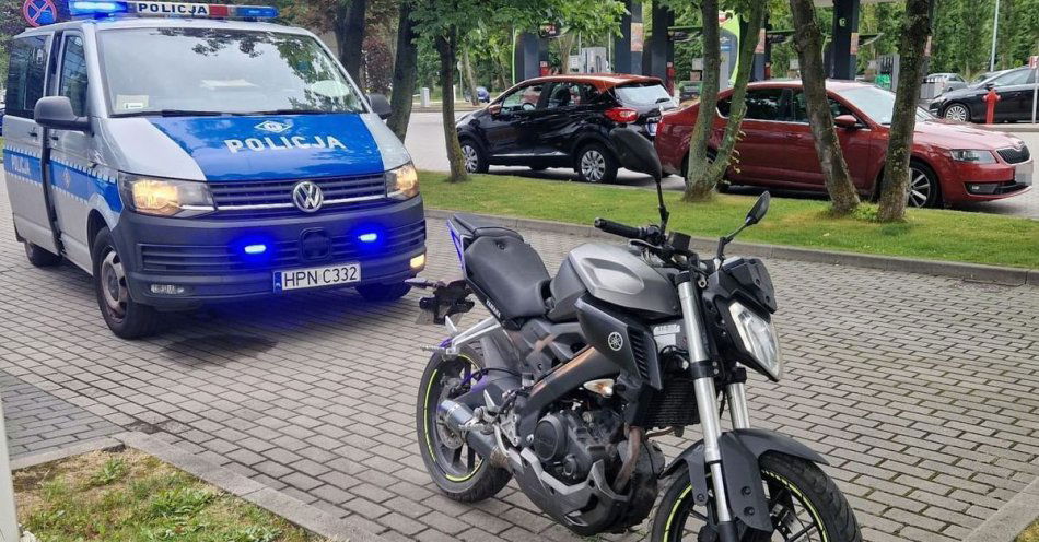 zdjęcie: Zatrzymani kierujący po narkotykach oraz kierowca, który był poszukiwany, pod wpływem alkoholu i jechał kradzionym motocyklem / fot. KMP w Gdańsku