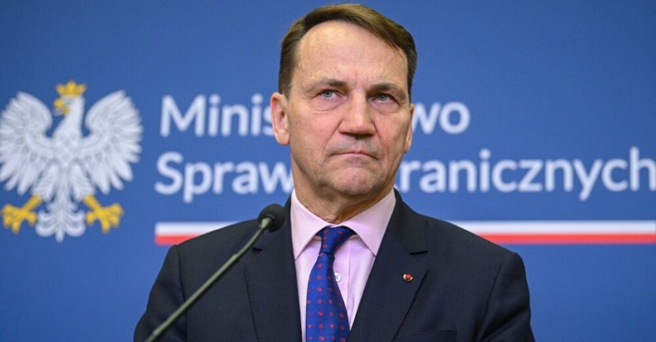 zdjęcie: Sikorski: wizyta prezydenta na Węgrzech zaszkodziła polskiej polityce zagranicznej / Warszawa, 25.03.2026. Wicepremier, minister spraw zagranicznych Radosław Sikorski podczas wspólnej konferencji prasowej z ministrem spraw zagranicznych Macedonii Północnej Timco Mucunskim w Warszawie, 25 bm. (aldg) PAP/Marcin Obara