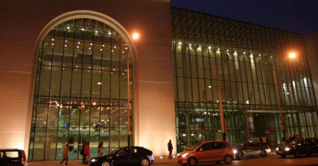 Filharmonia Łódzka ogłosiła żałobę w związku ze śmiercią zastrzelonego w niedzielę wieloletniego pracownika Konrada Domagały