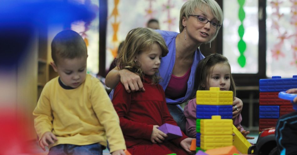 zdjęcie: Ponad 26 mln zł na żłobki i kluby dziecięce w 16 gminach / v10396828