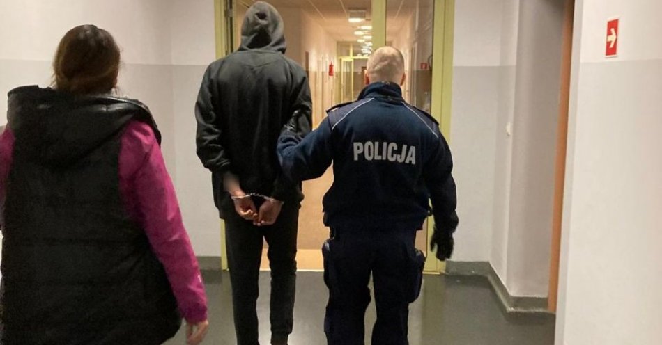 zdjęcie: Zarzuty dla 7 pracowników za okradanie pracodawcy - wpadli na gorącym uczynku / fot. KMP Opole