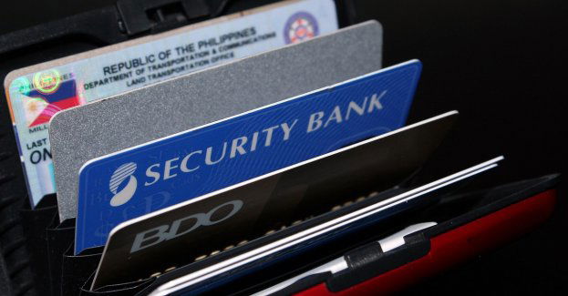 10 lat więzienia grozi złodziejowi karty, którą płacił 12 razy