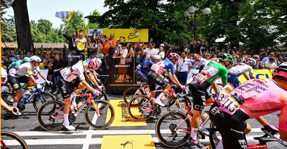 zdjęcie: Sukcesy biało-czerwonych w Tour de France sprzyjają rozwojowi polskiego kolarstwa / fot. Paweł Skraba