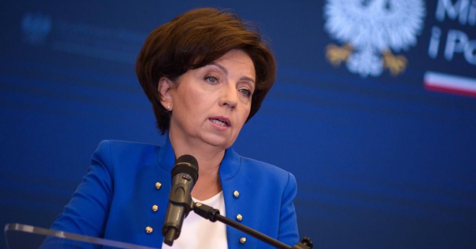 zdjęcie: Na waloryzację rent i emerytur oraz 13. i 14. emerytury w latach 2019 - 2023 rząd przeznaczył blisko 200 mld zł / fot. PAP