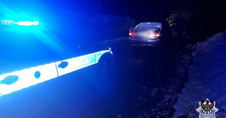 zdjęcie: 27-letni kierujący miał ponad promil alkoholu w organizmie. W sobotnią noc trafił w ręce policjantów / fot. KMP w Wałbrzychu