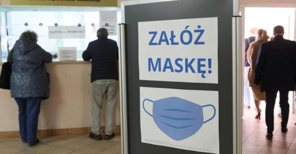 zdjęcie: Rośnie liczba zachorowań na COVID-19, do Polski jedzie milion dawek szczepionki / fot. PAP